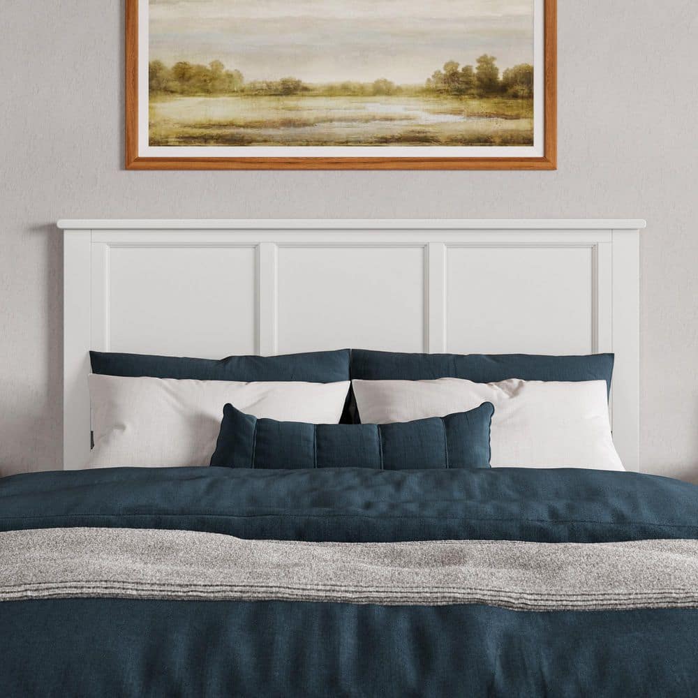 Charlotte White Solid Wood Queen Platform Bed with Headboard