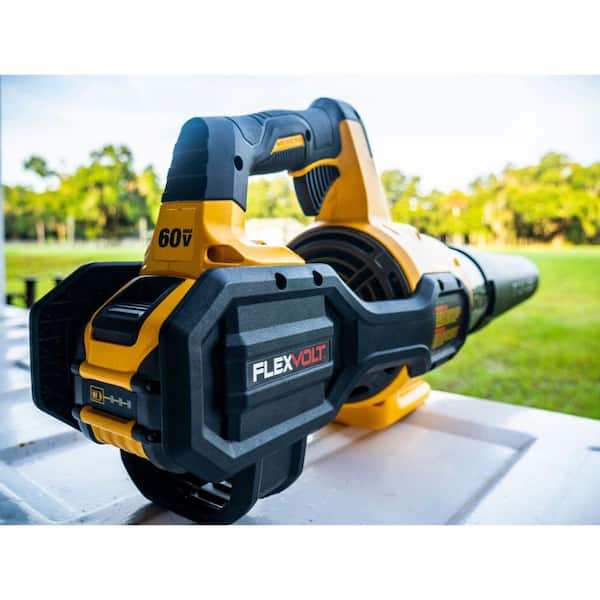 DEWALT - FLEXVOLT 60V MAX 125 MPH 600 CFM Brushless Cordless Battery Powered Blower Kit with (1) FLEXVOLT 3 Ah Battery & Charger