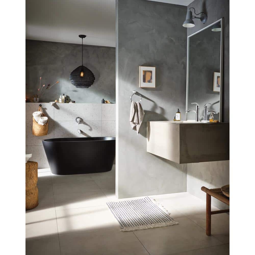 Chrome Single Handle Bathroom Faucet with Deckplate