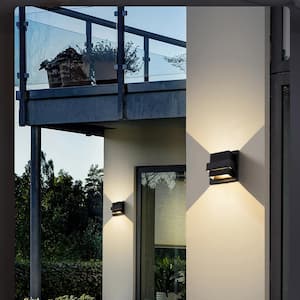 2-Light Matte Black Aluminum LED Wall Lantern Sconce