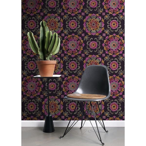 Tracy Multicolor Medallion Multicolor Wallpaper Sample