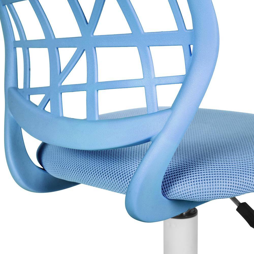 Close-up of the blue mesh seat and geometric backrest of the chair.