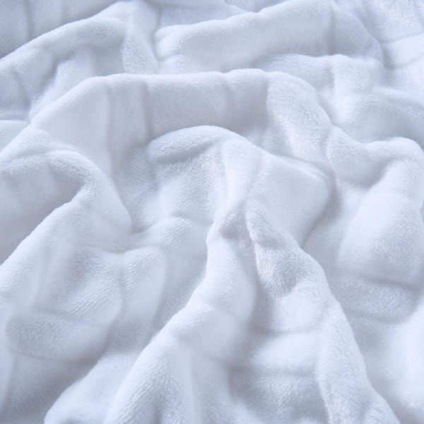 VIDERI HOME Diamond Fringe Plush White Throw Blanket and Pillow