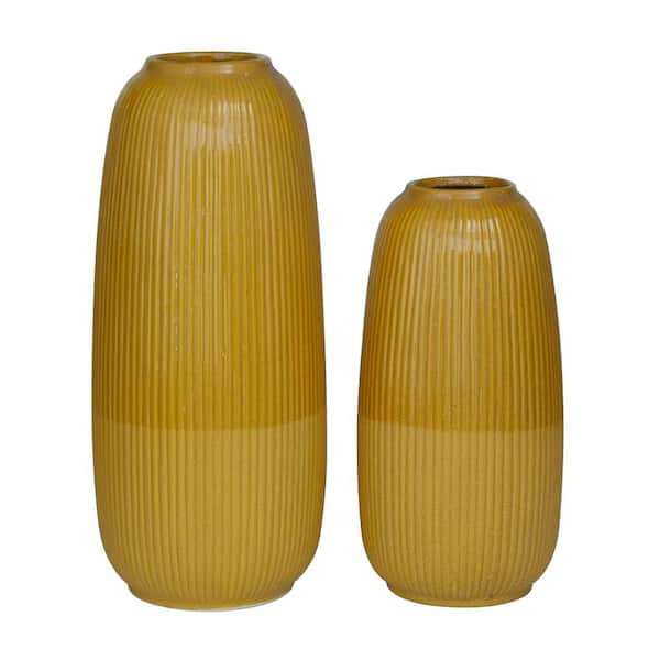 Vintage Ceramic P and S Shaped Mustard Yellow and Gold Salt