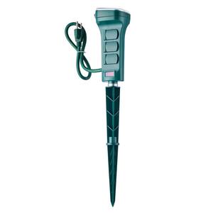 Smart Outdoor 6-Outlet Power Stake Powered by Hubspace