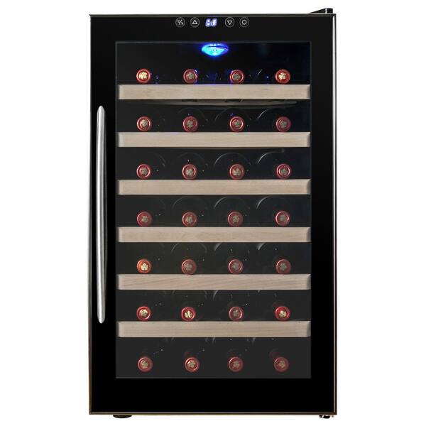 AKDY 28-Bottle Single Zone Thermoelectric Wine Cooler in Black with Wooden Shelves