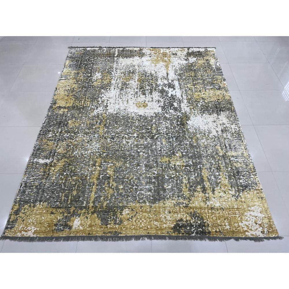 Ivory and Gold Hand-Knotted Wool Transitional Area Rug, 7' x 9'