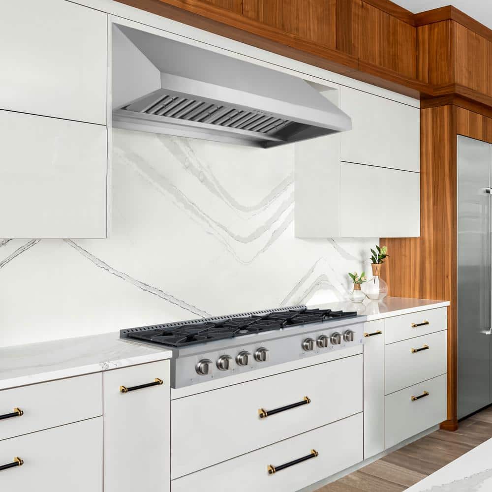 48" Stainless Steel 8-Burner Gas Cooktop with Cast Iron Grates