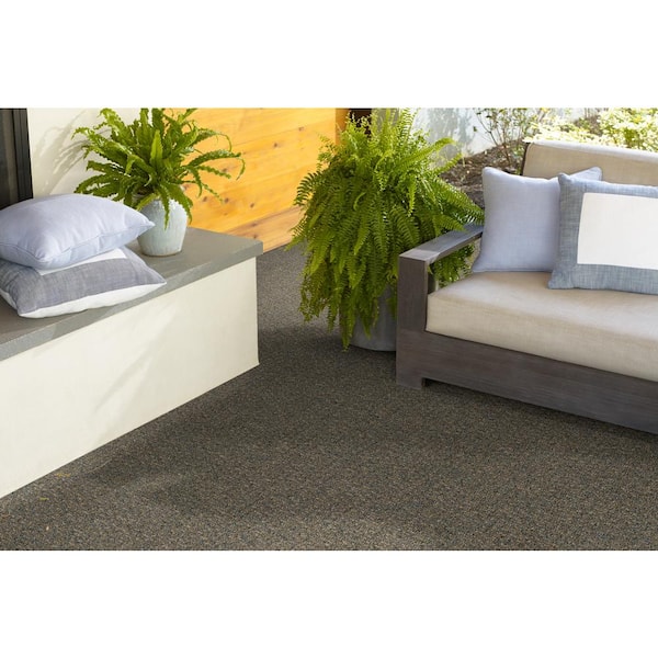 Isla Vista - Bird's Nest - Brown 14 oz. SD Olefin Berber Installed Carpet