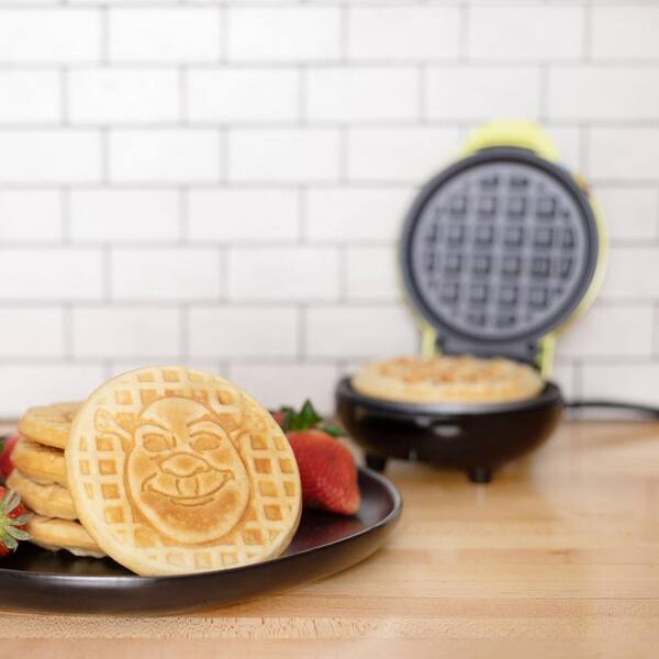 Uncanny Brands Shrek Multicolor Mini American Waffle Maker WM3-SHR
