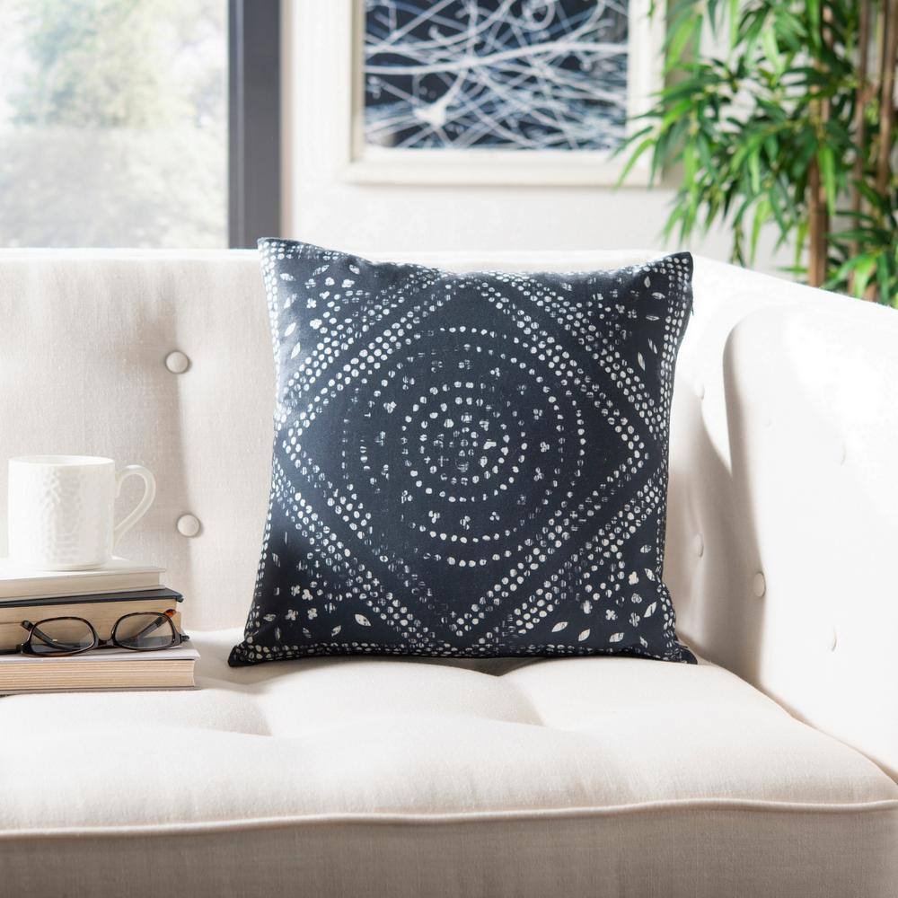 Mallory 16" Blue and White Damask Reversible Throw Pillow Set
