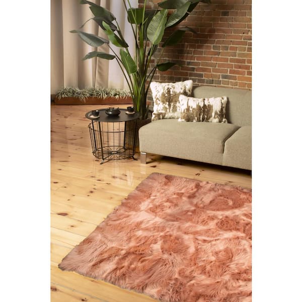 HUDSON FAUX FUR 5' X 8' RECTANGULAR RUG - DUSTY ROSE