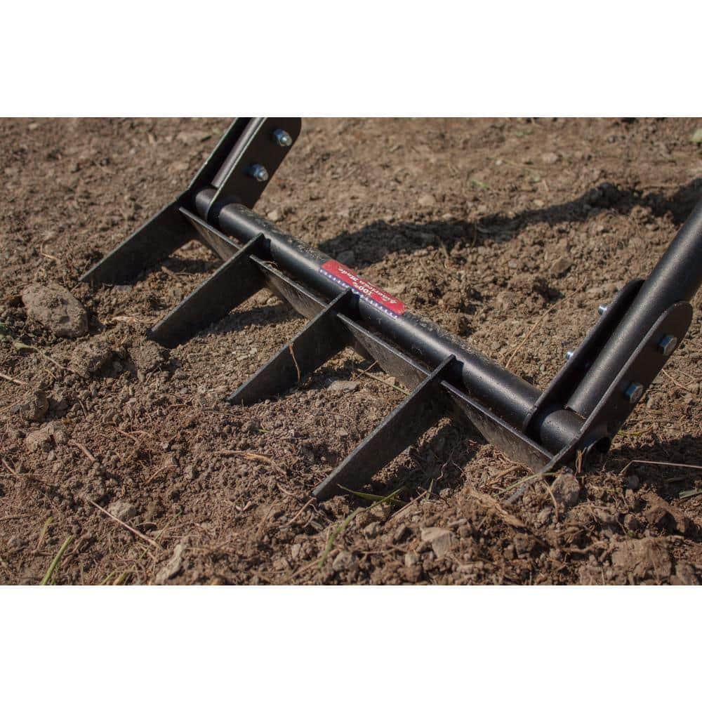 Heavy-Duty Red and Black Fiberglass Handle Cultivator