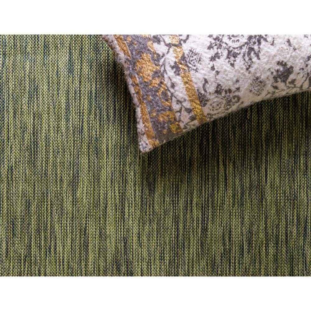 Green Rectangular 9' x 12' Easy-Care Synthetic Outdoor Rug