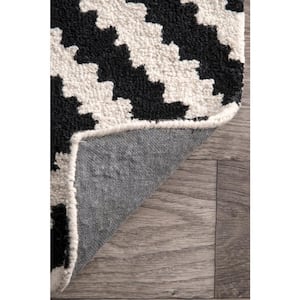 Hand Tufted Kellee Black 10 ft. x 13 ft. Area Rug