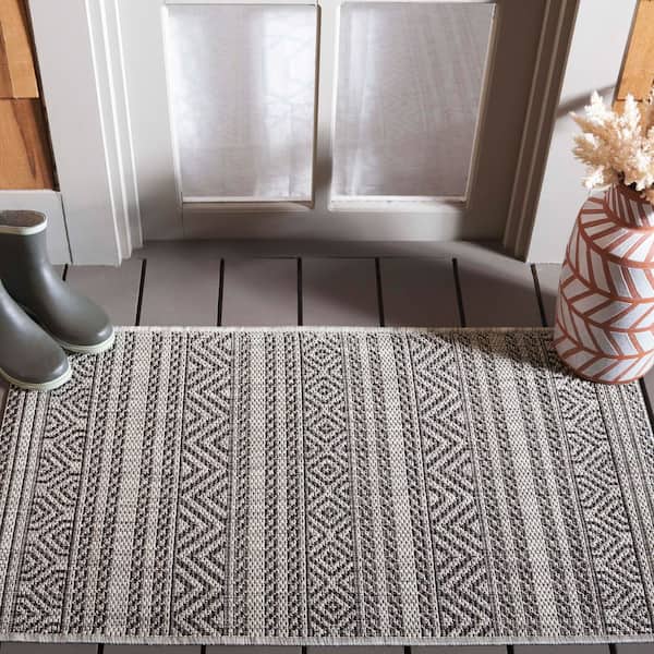 Courtyard Black/Gray 3 ft. x 5 ft. Striped Diamond Chevron Indoor/Outdoor Area Rug