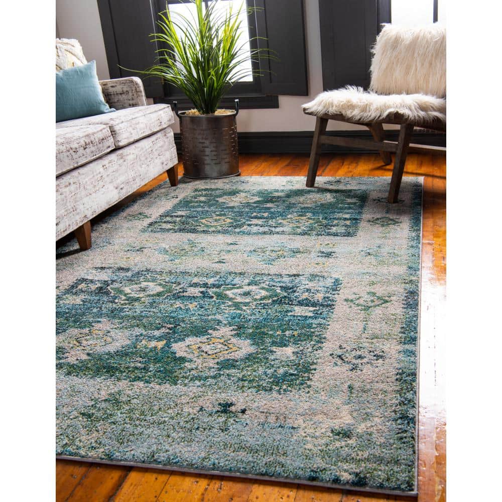 Eco-Friendly Geometric Green Synthetic 8' x 10' Indoor Rug