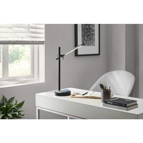 Hampton Bay 22 in. Indoor Black Integrated LED Table Lamp with Built-in Wireless Charging Pad