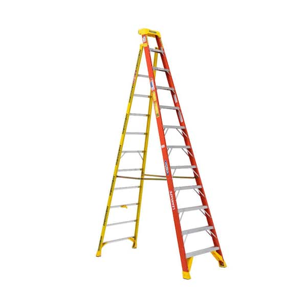 Werner LEANSAFE 12 ft. Fiberglass Leaning Step Ladder with 300 lb. Load Capacity Type IA Duty Rating