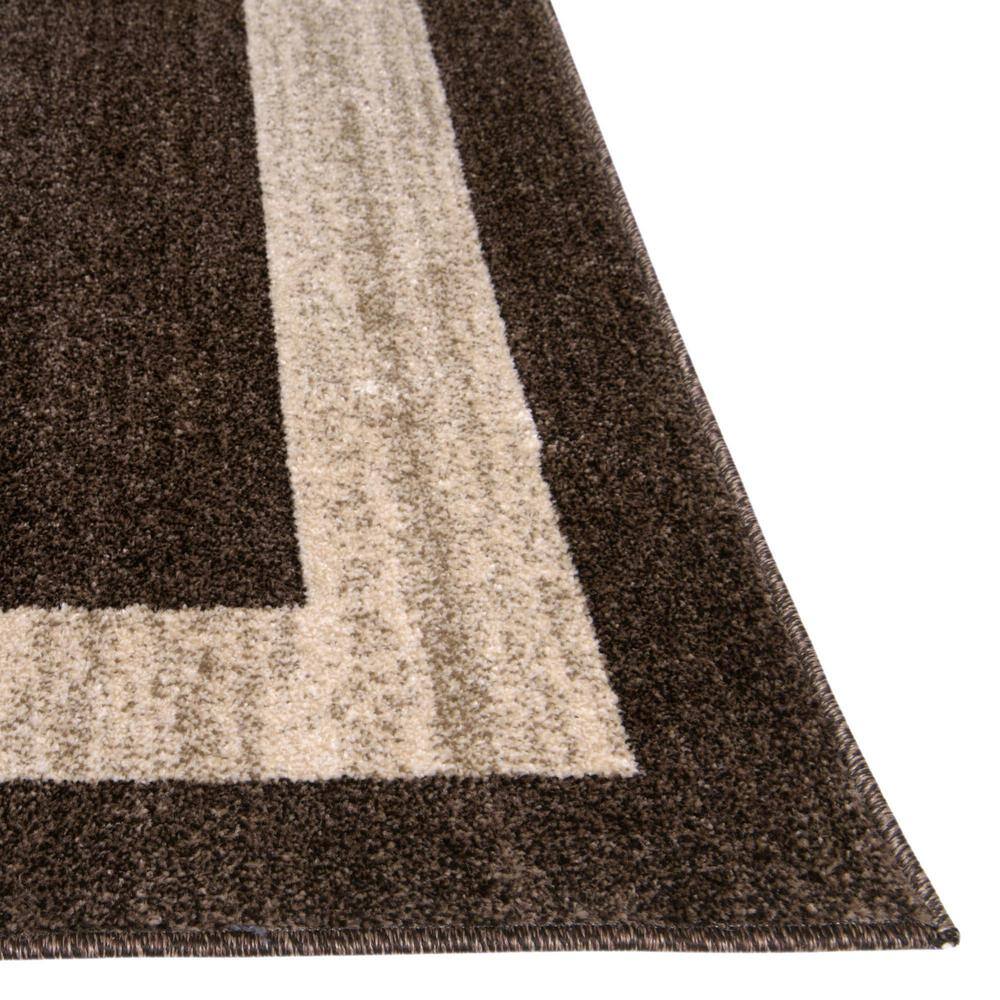 Brown/Ivory Tufted Easy-Care Synthetic Area Rug 6' x 9'