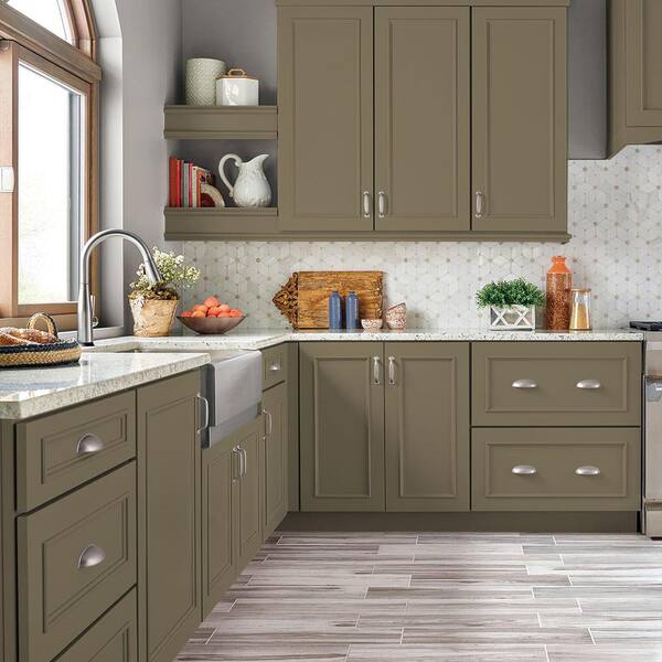 BEHR PREMIUM 1 gal. #N330-6 Lagoon Moss Semi-Gloss Enamel Interior