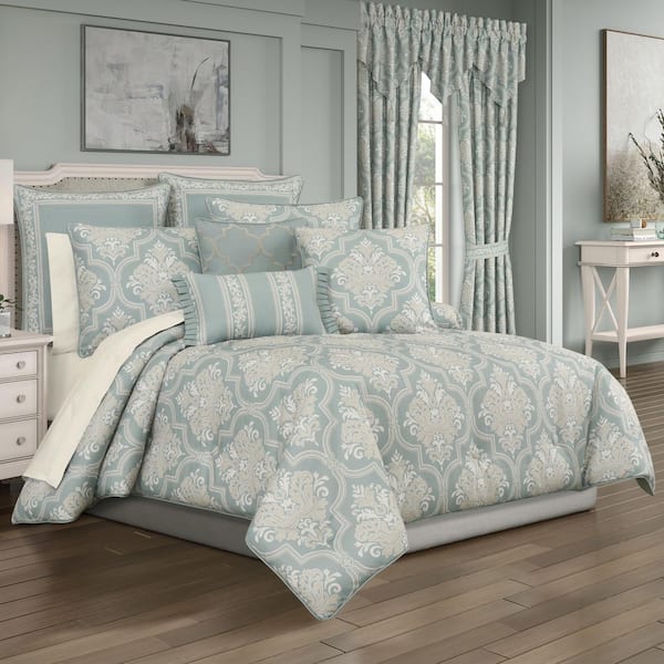 J QUEEN NEW YORK INC Tranquility Aqua Polyester Full/Queen 3-Pieces Comforter Set