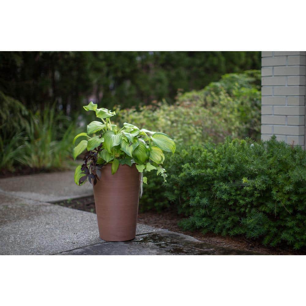 Valencia Textured Terra Cotta 18" Composite Planter Pot