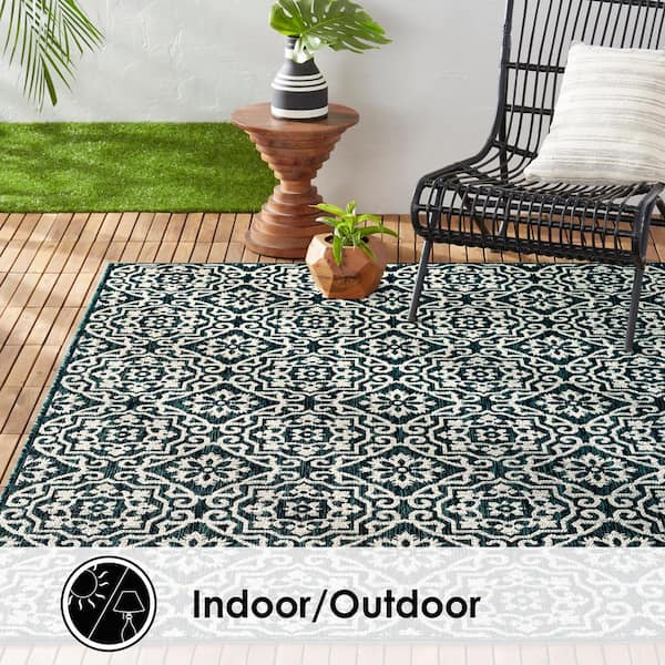 5' X 7' Ivory Or Blue Geometric Mosaic Indoor Outdoor Area Rug 5' X 7' Ivory Or Blue Geometric Mosaic Indoor Outdoor Area Rug