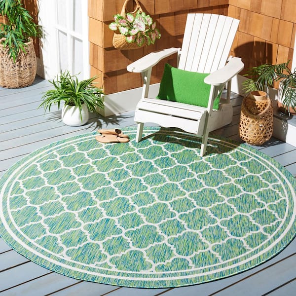 Courtyard Green/Ivory 7 ft. x 7 ft. Border Quatrefoil Indoor/Outdoor Round Area Rug