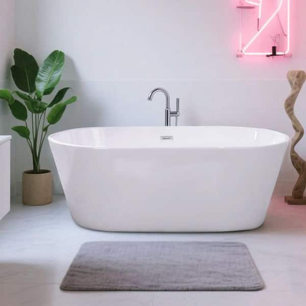 63 in. x 31.2 in. Acrylic Flatbottom Freestanding Soaking Bathtub with Drain and Overflow in Gloss White