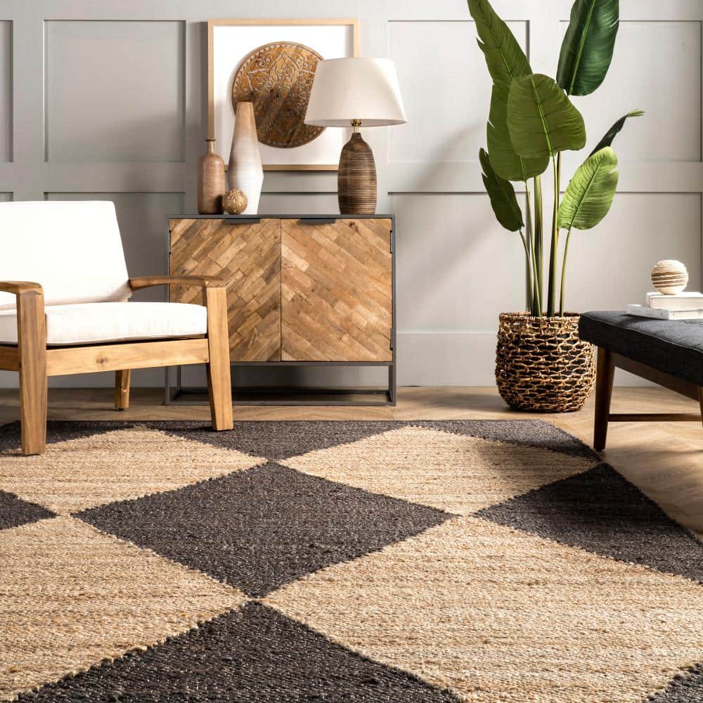 Handmade Black and Beige Cotton Diamond Area Rug, 10' x 14'