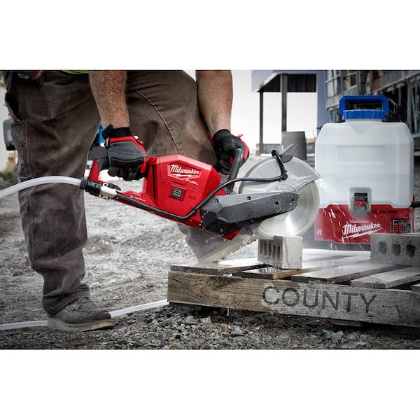 Milwaukee M18 Fuel One-Key 18V 9 in. Lithium-Ion Brushless Cordless Cut Off Saw with High Output 8.0 Ah Battery