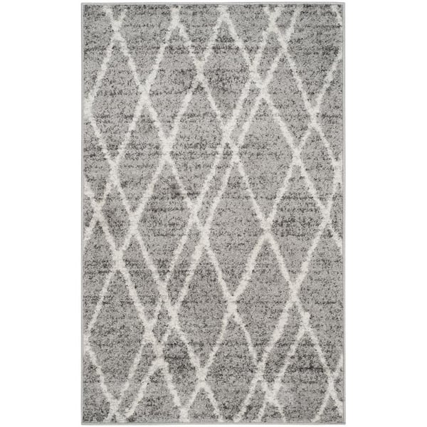 SAFAVIEH Adirondack Ivory/Silver Doormat 3 ft. x 5 ft. Geometric Diamond Area Rug