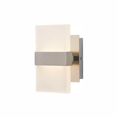 It's Exciting Lighting Roma Barrel Indoor Battery Operated Integrated LED  Wall Sconce with Candle Flicker Mode and Beige Shade IEL-2902 - The Home  Depot