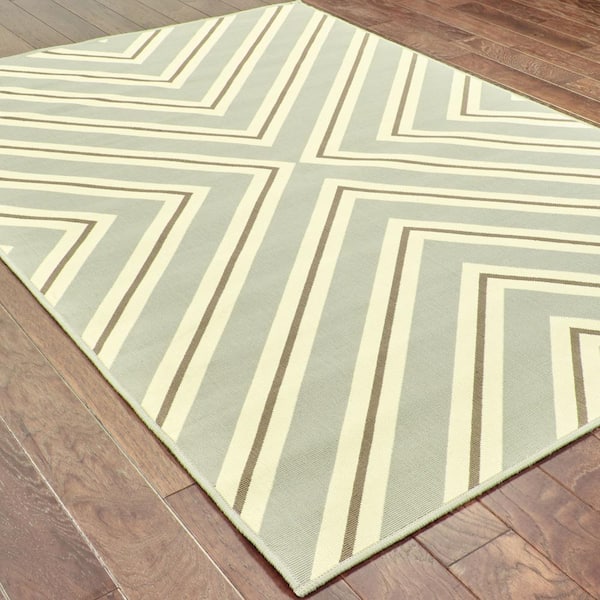 El Matador Gray 9 ft. x 13 ft. Indoor/Outdoor Area Rug