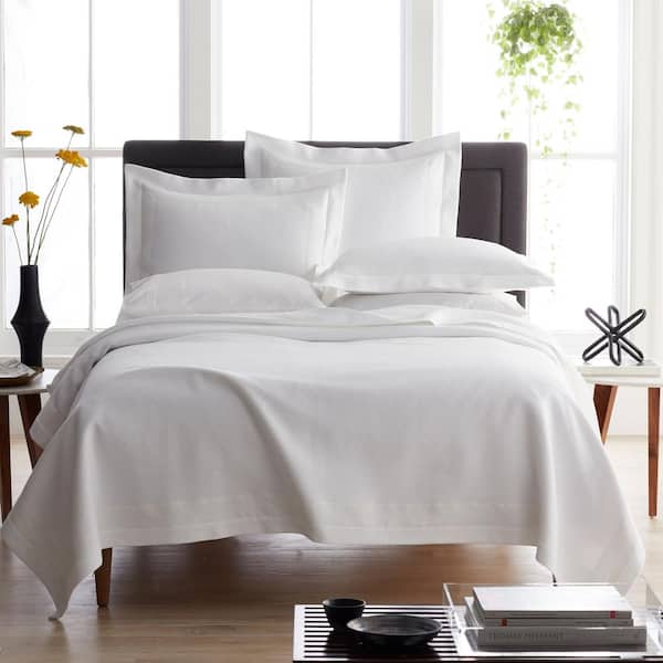 The Company Store Pawling White Solid Cotton King Matelasse Coverlet