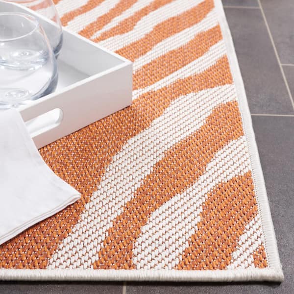 SAFAVIEH Bermuda Rust/Ivory 7 ft. x 7 ft. Tiger Animal Print