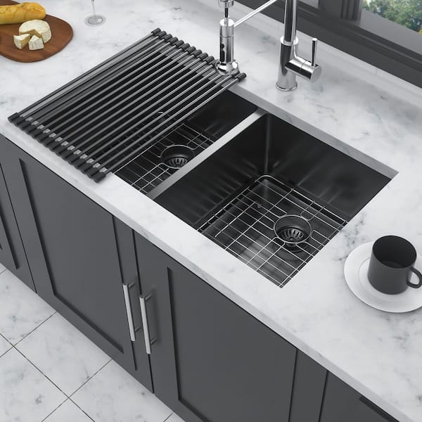 33 in. Undermount Double Bowl(50/50) 16 Gauge Gunmetal Black Stainless Steel Kitchen Sink with Bottom Grids