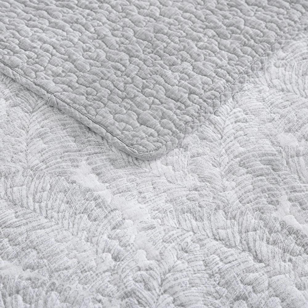 Gray Full Cotton Reversible Quilt Set with Shams
