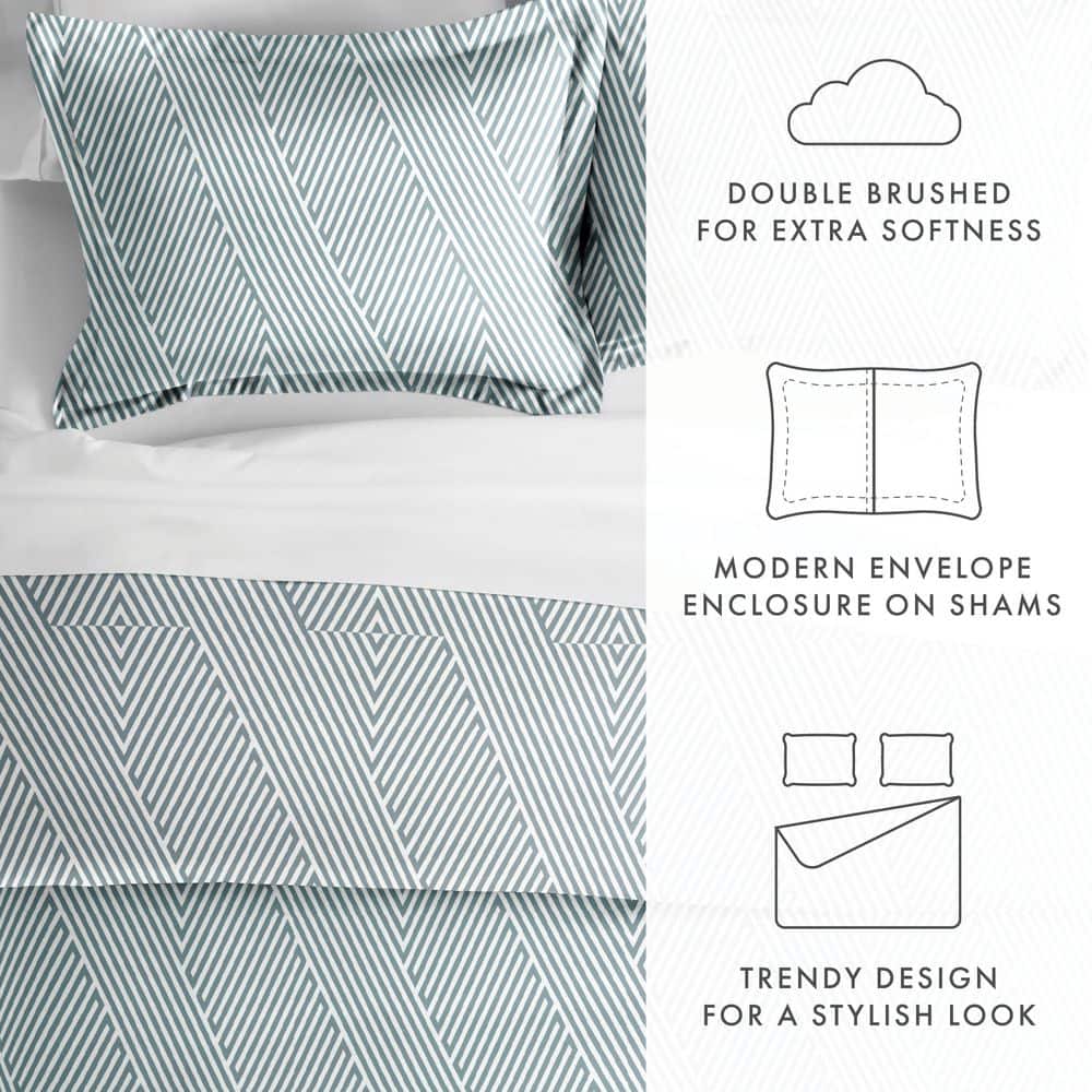 Light Blue Modern Diagonal Pattern Full/Queen Duvet Cover Set