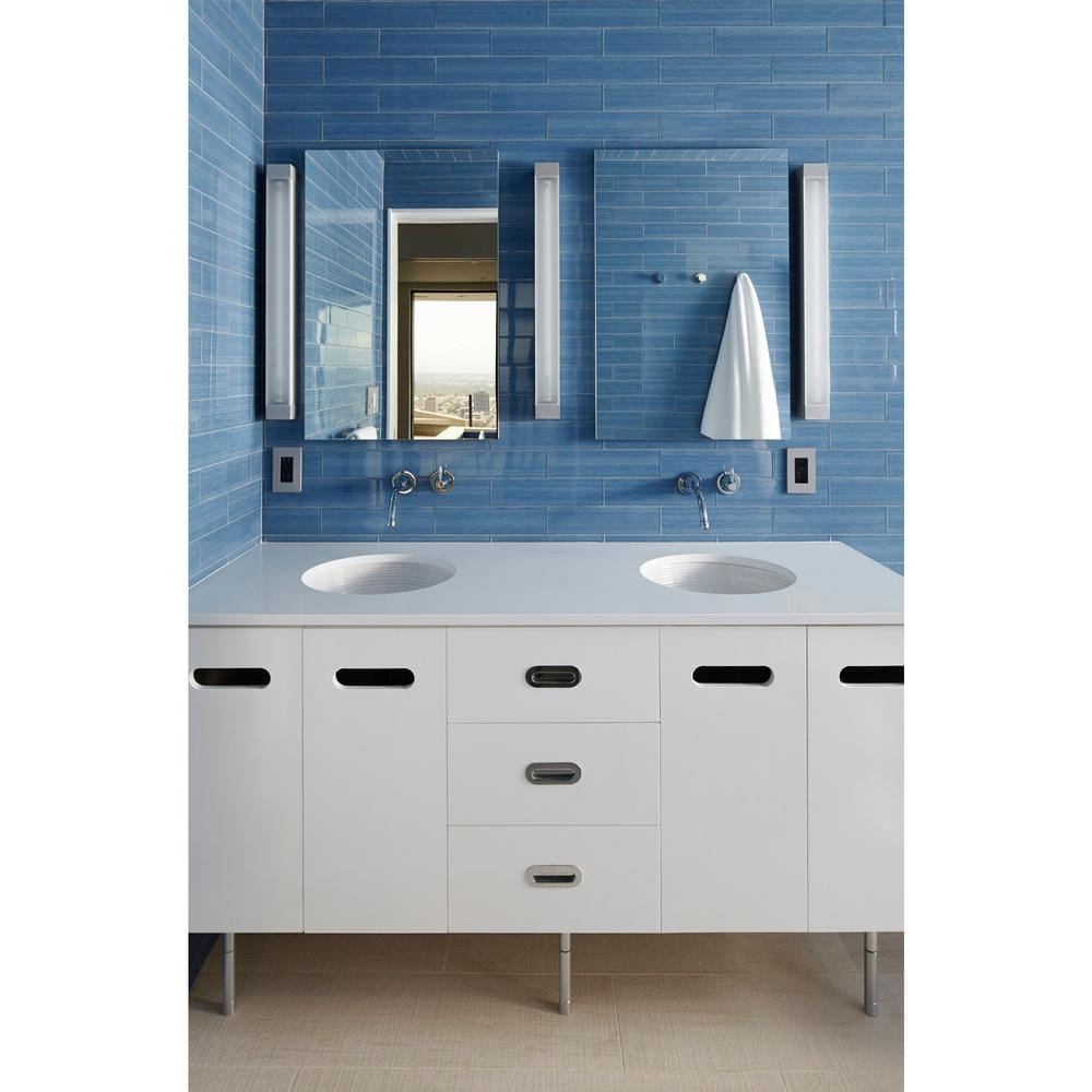 Verdera Sleek 30" Aluminum Frameless Medicine Cabinet with Adjustable Shelves