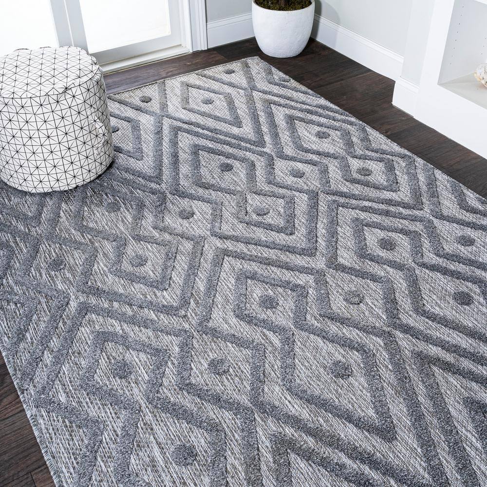 Modern Vintage Moroccan Diamond 8' x 10' Dark Gray Indoor/Outdoor Rug