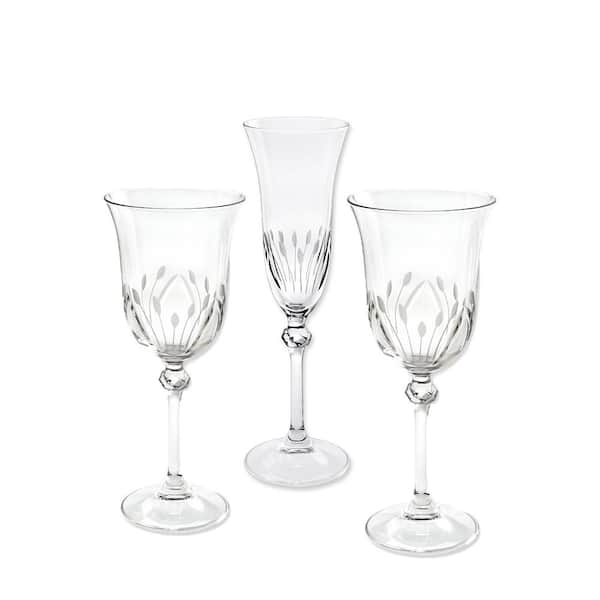 https://images.thdstatic.com/productImages/0a80b171-465f-4604-bb40-7b48929325dd/svn/lorren-home-trends-champagne-glasses-brigitta-flute-c3_600.jpg
