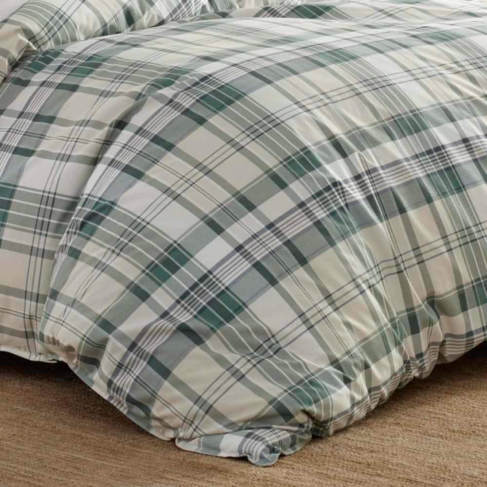 King White and Green Cotton Reversible Comforter Set