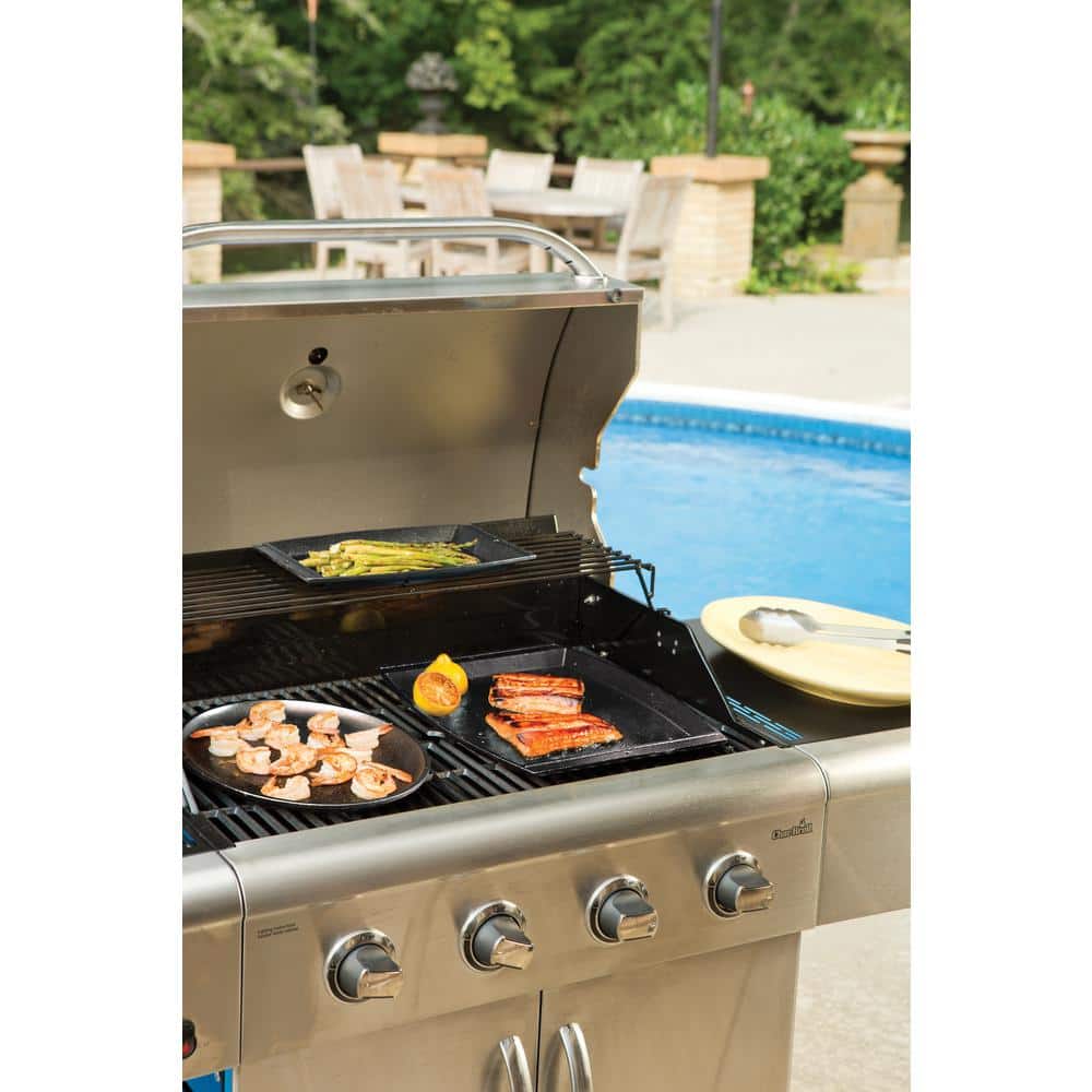 Black Cast Iron Rectangular Griddle with Raised Edges