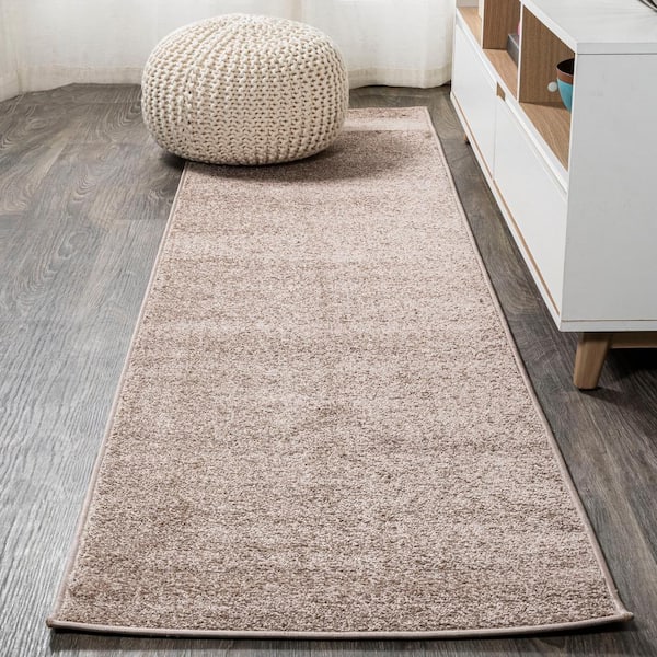 JONATHAN Y Haze Solid Low-Pile Brown 2 ft. x 8 ft. Runner Rug