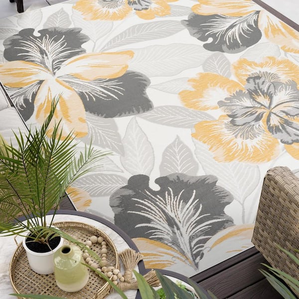 Flora Cream 8 ft. x 10 ft. Floral Indoor/Outdoor Area Rug
