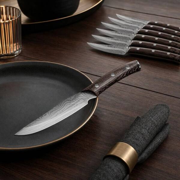 Numhew 8-Piece 4.8 in. Carbon Steel Japanese Steak Knife Set with