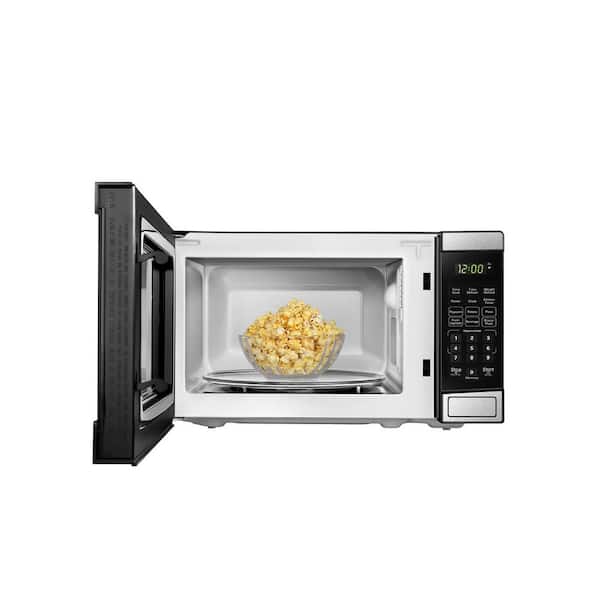 https://images.thdstatic.com/productImages/0ace4d68-41ae-4293-a6a6-583b63bb05b9/svn/stainless-steel-danby-countertop-microwaves-dbmw0721bbs-44_600.jpg