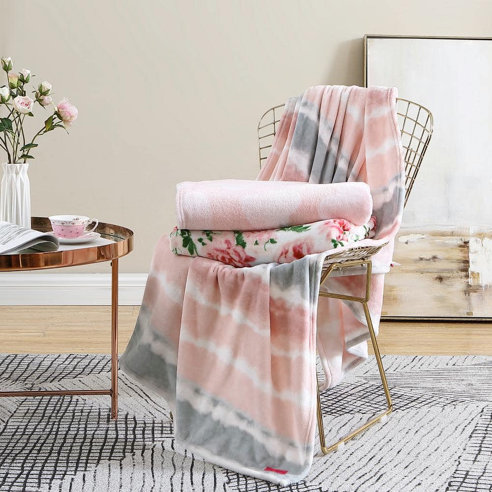 Dotted Heart Pink Ultra Soft Plush Fleece Throw Blanket